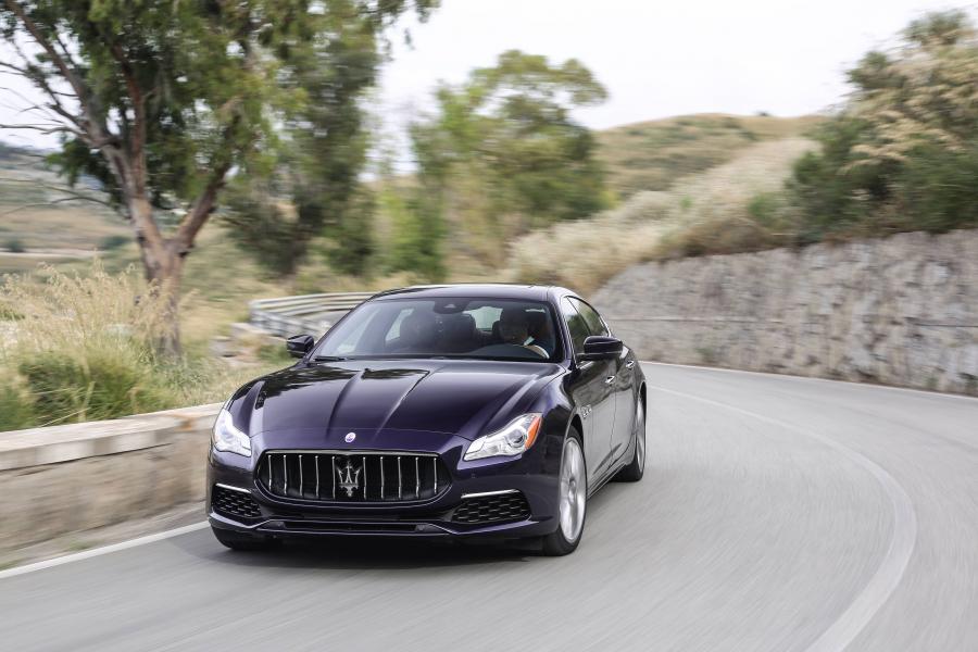  Maserati Quattroporte GTS GranLusso 2016 года  (фото 33 из 44)